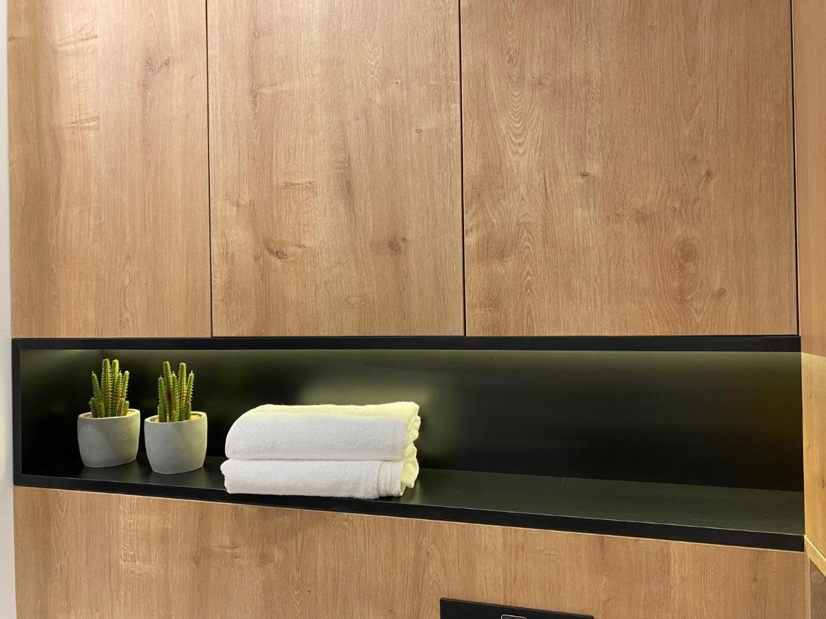קילצה Family & Business Elegant Apartments Kadzielnia, Ul Zgody, Stadion Korona, Wdk -1 Bedroom, Terrace, Garage - New! מראה חיצוני תמונה
