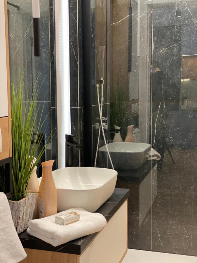 קילצה Family & Business Elegant Apartments Kadzielnia, Ul Zgody, Stadion Korona, Wdk -1 Bedroom, Terrace, Garage - New! מראה חיצוני תמונה